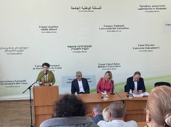 Майбутні фахівці з туризму та рекреації переймали досвід картографування під час презентації наукового атласу