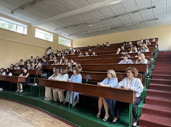 ПРАВИЛА БЕЗПЕКИ ТА ЗНАЙОМСТВО З КУРАТОРАМИ: ПЕРШИЙ ІНСТРУКТАЖ ДЛЯ ПЕРШОКУРСНИКІВ